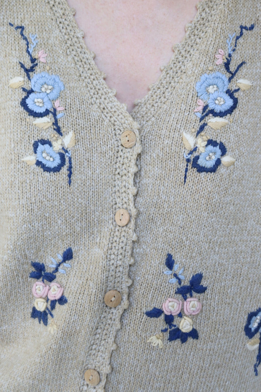 The Laura Ashley - Cardigan - S up to M/L