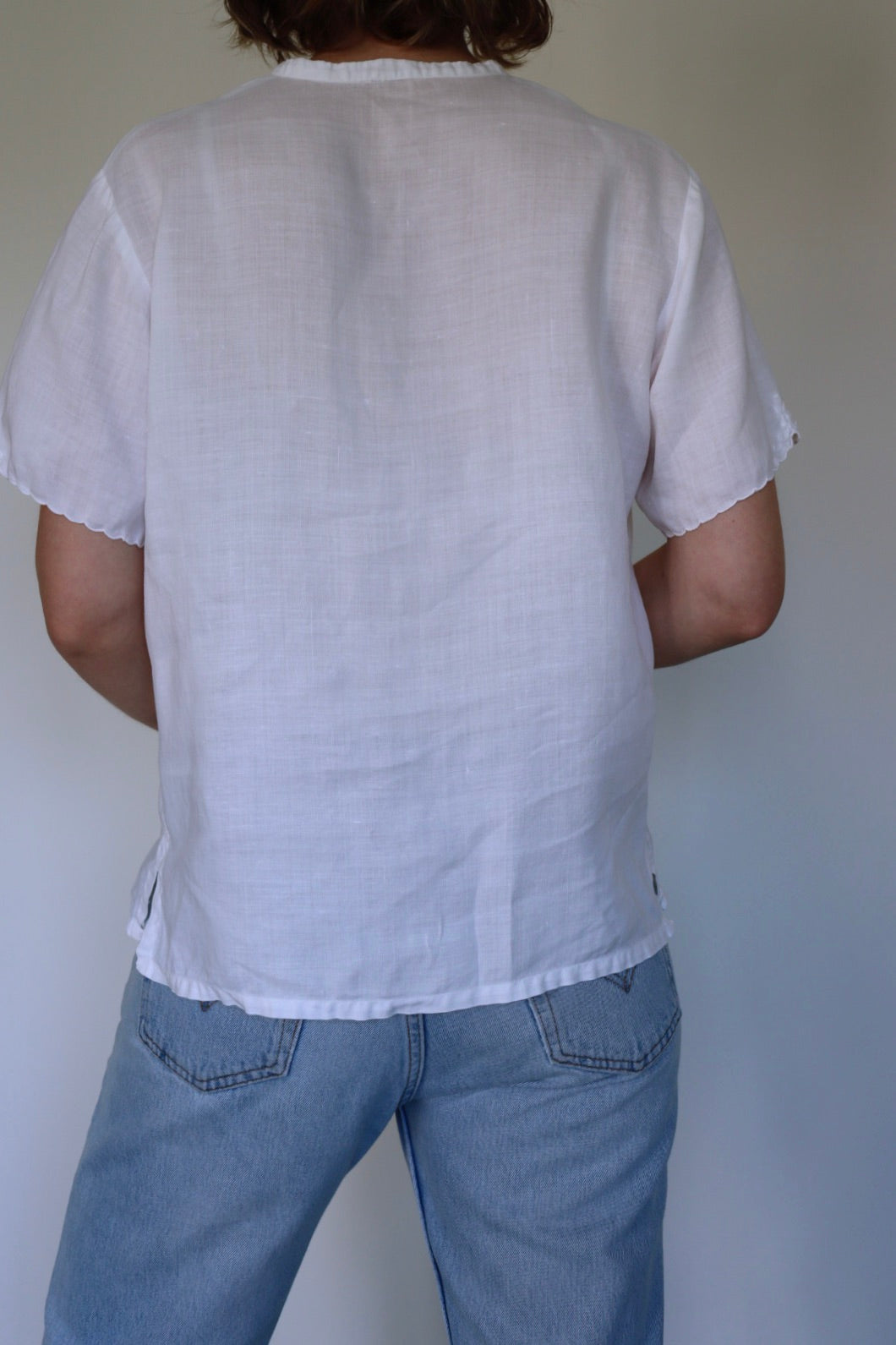 The Embroidered Blouse - vintage linen blouse - S up to L