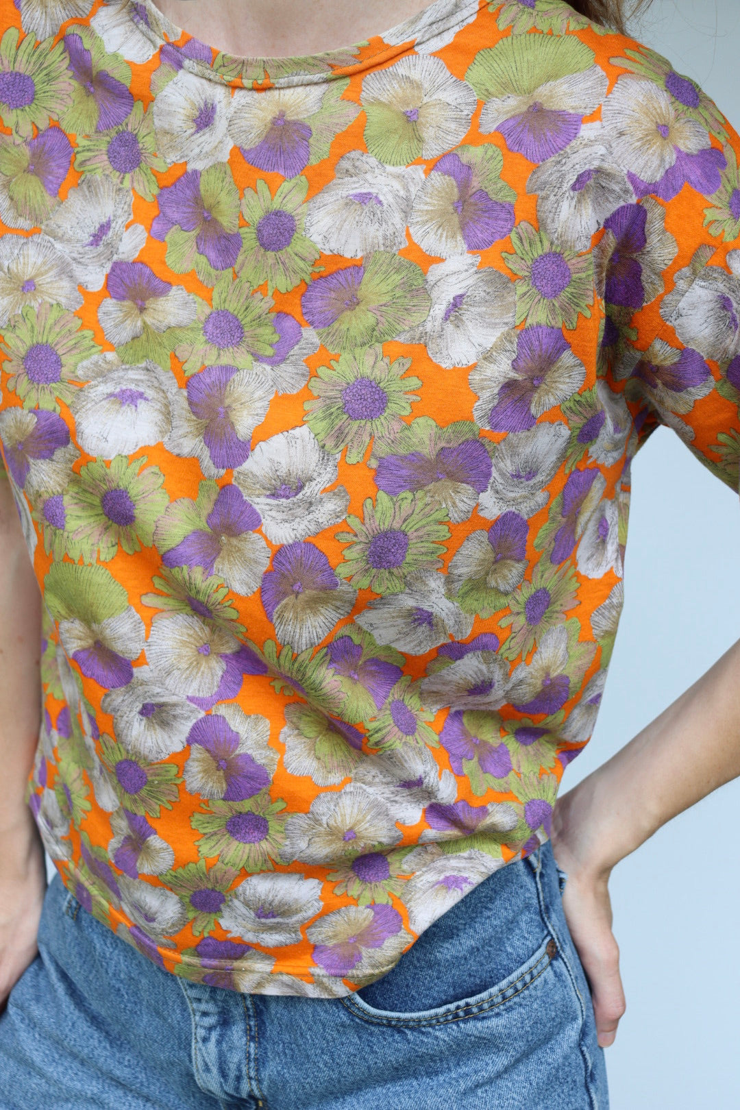 The Field of Flowers - t-shirt - S up to L