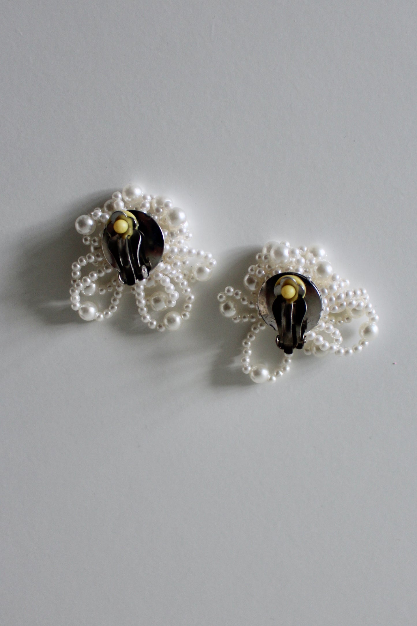 The Bundle of Pearl - clip on earrings