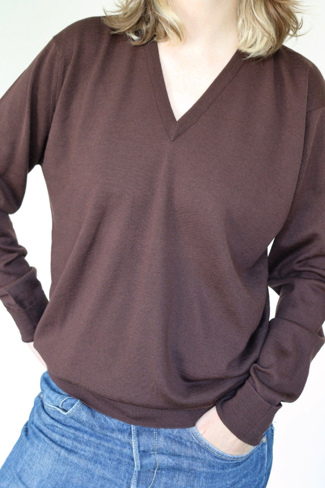 The Chocolate V - sweater - S up to L/XL