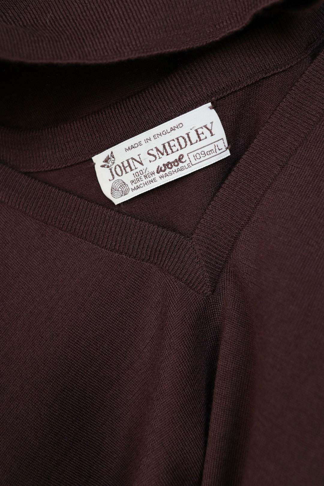 The Chocolate V - sweater - S up to L/XL