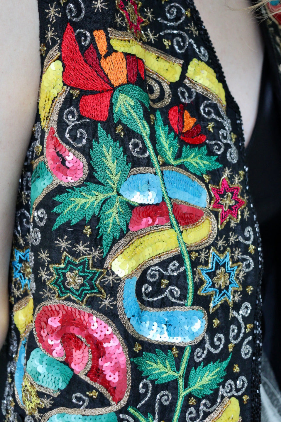 The Festive Roses - sequin waistcoat - S up to XL