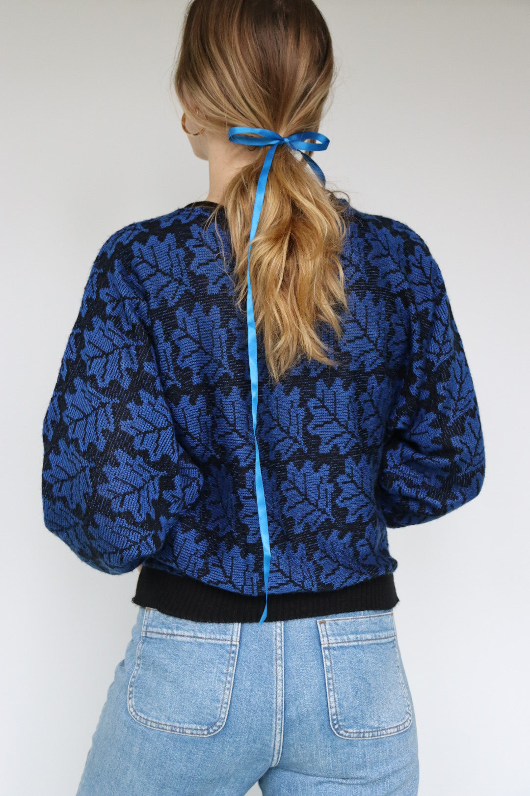 The Blue Oak - sweater - S up to M