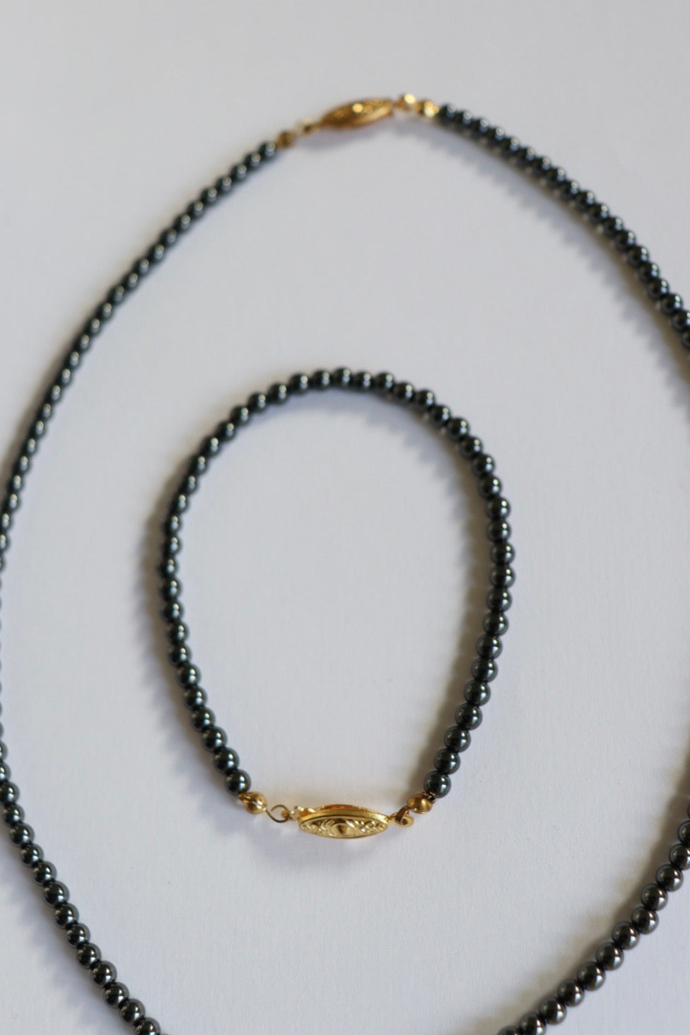 The Grey Pearls - necklace with matching bracelet