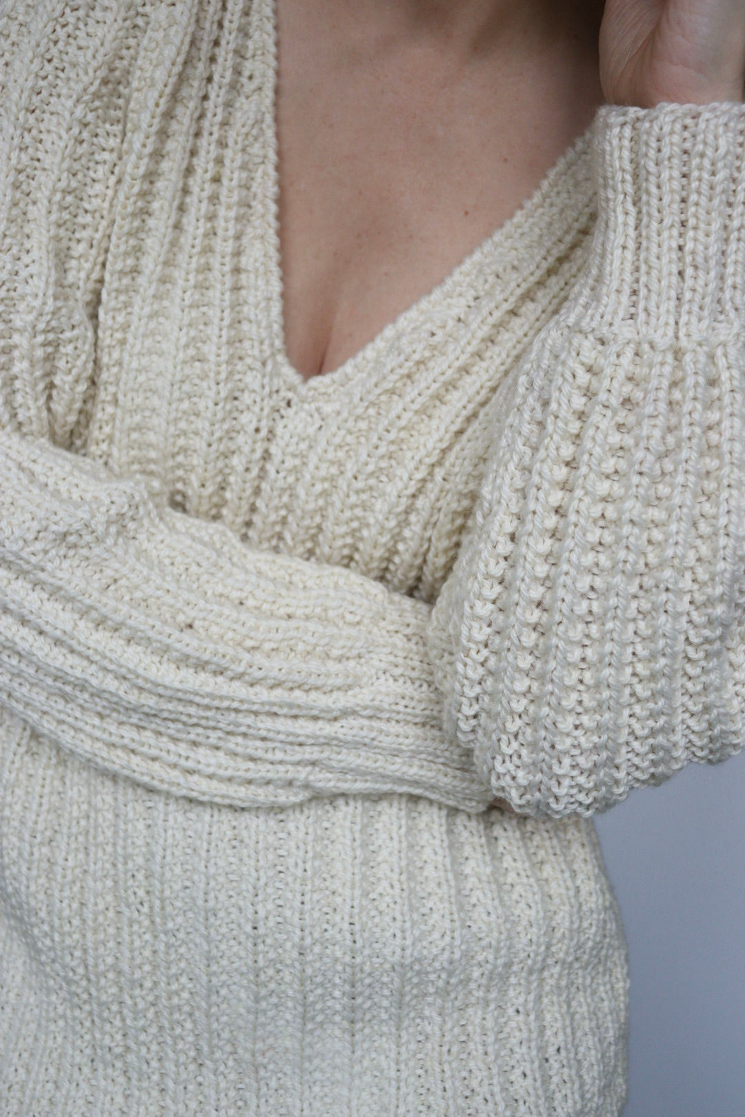 The Ivory V - sweater - S up to L