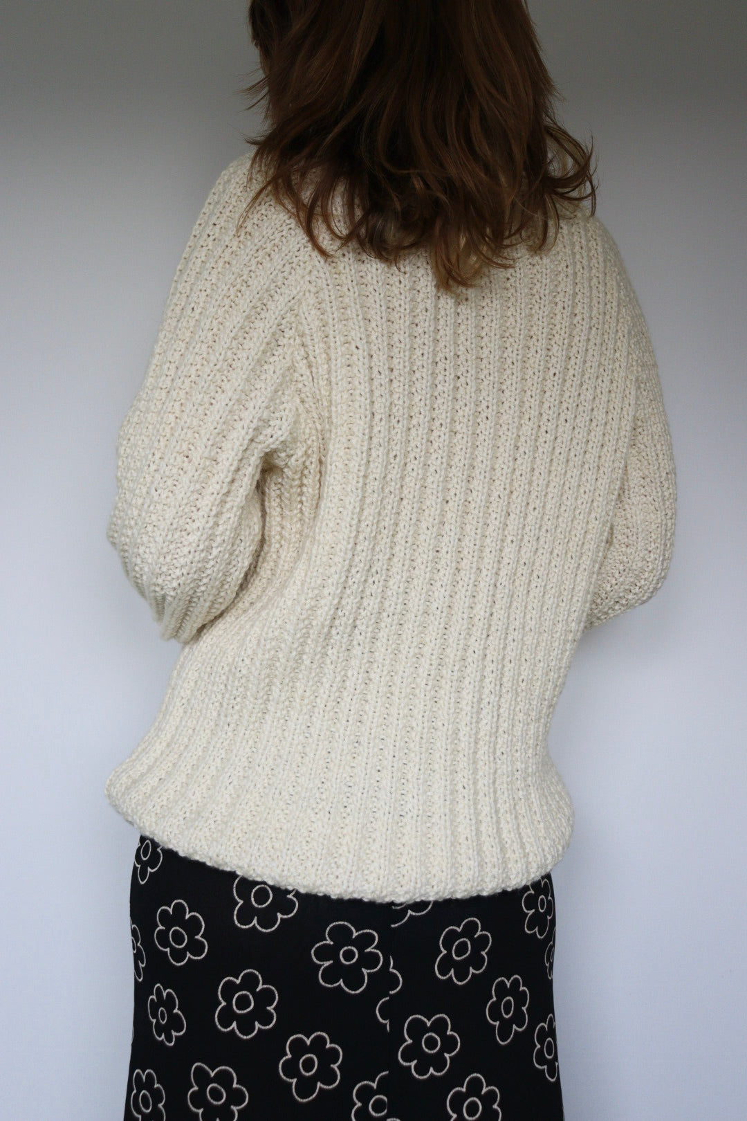 The Ivory V - sweater - S up to L