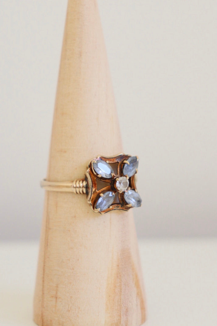The Topaz Flower - vintage 10K gold ring