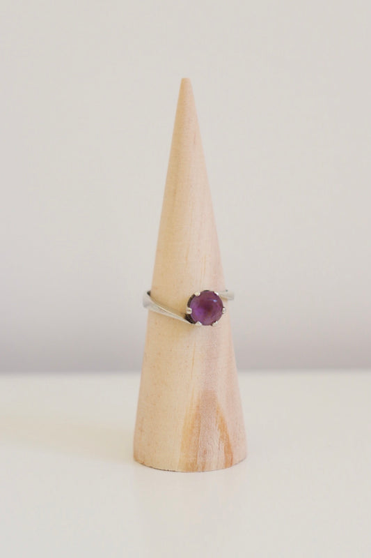 The Purple Amethyst - vintage silver ring