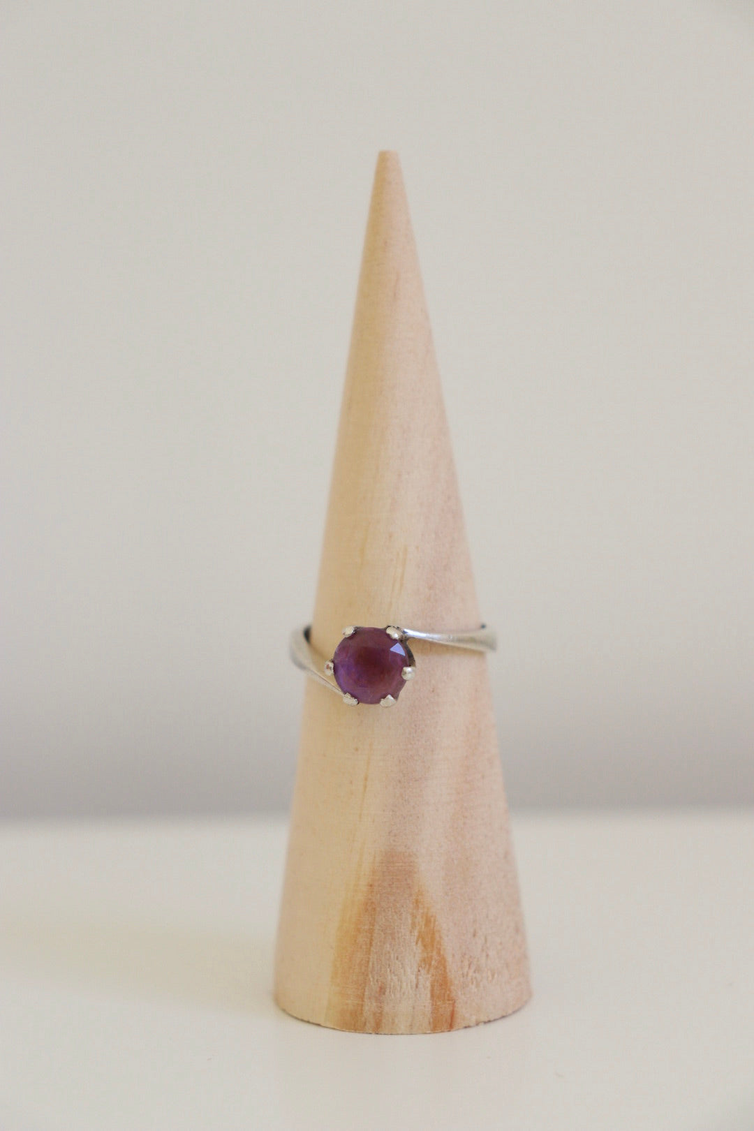 The Purple Amethyst - vintage silver ring