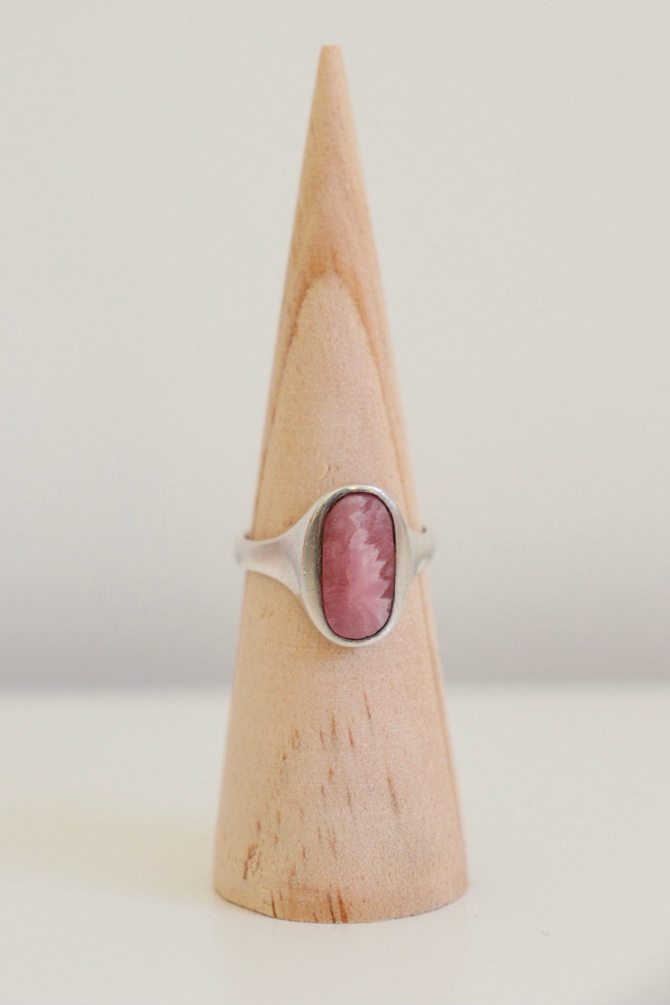 The Rose Quartz - vintage silver ring