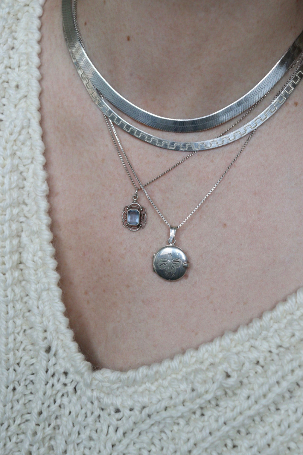 The Art Deco - vintage silver pendant with necklace