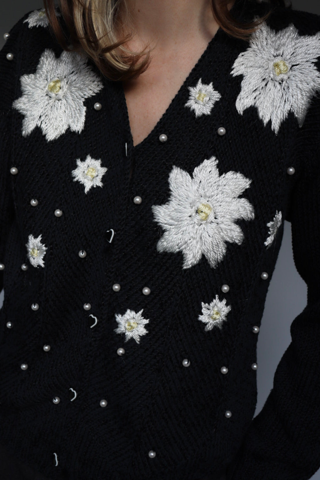 The Flowers & Pearls - vintage cardigan - S up to M/L