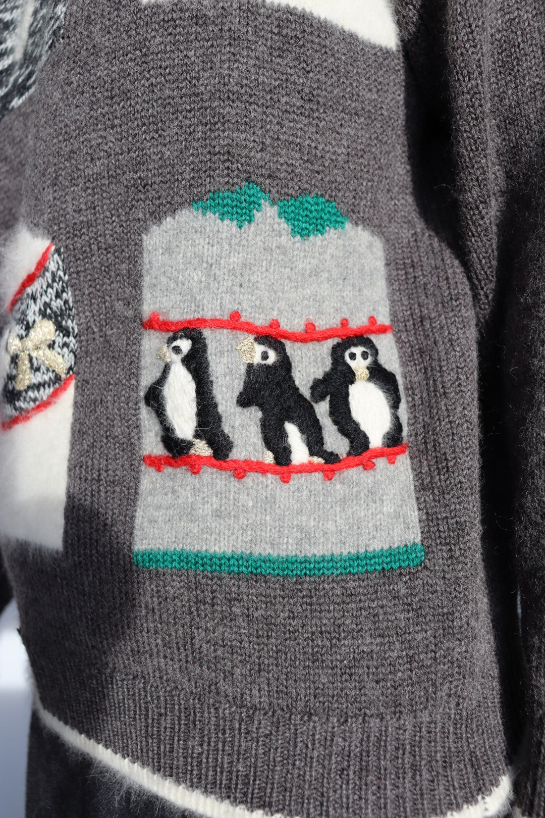 The Winter Windows - vintage sweater - S up to M