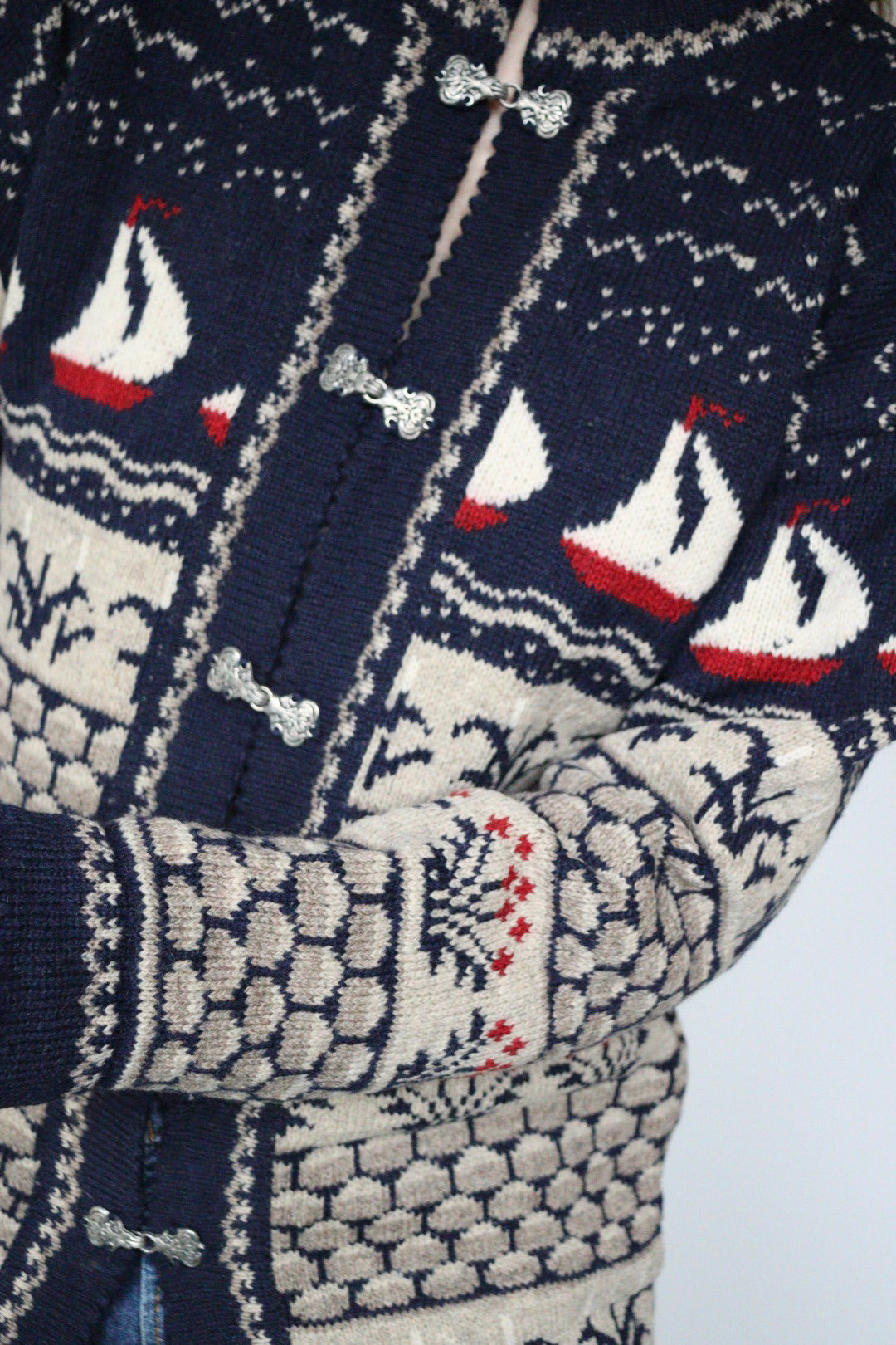 The Sailing to Norway - vintage knitted cardigan - S up to L