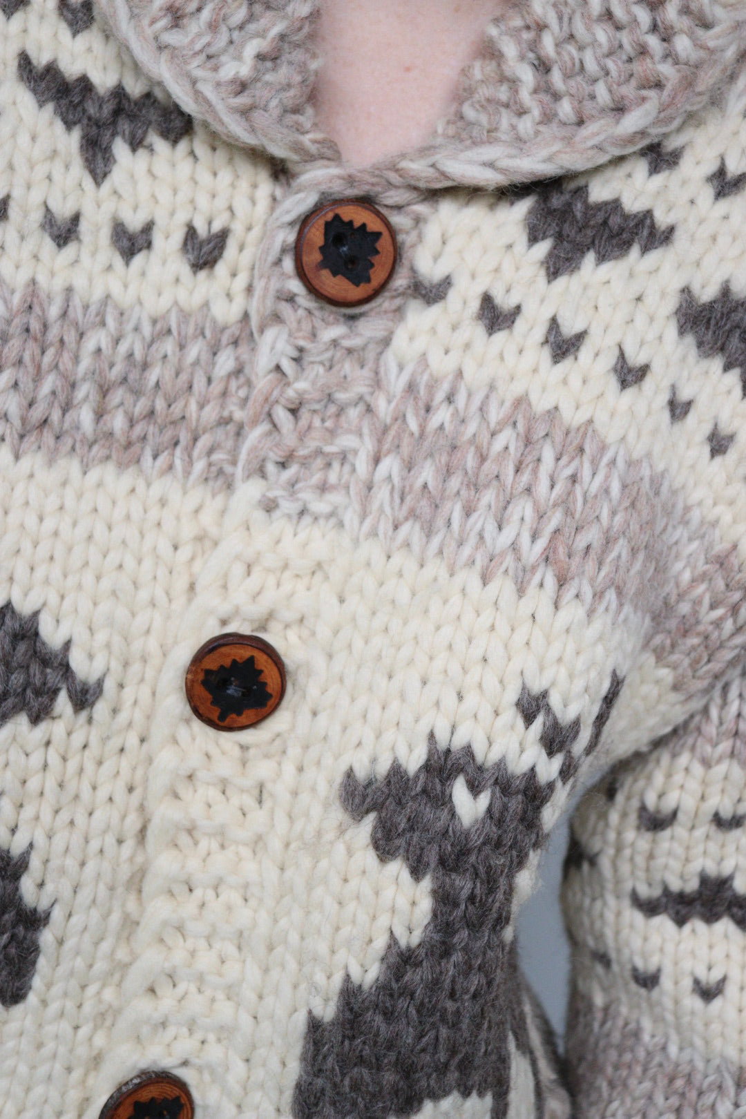 The Wool Reindeer - vintage knitted cardigan - S up to M/L