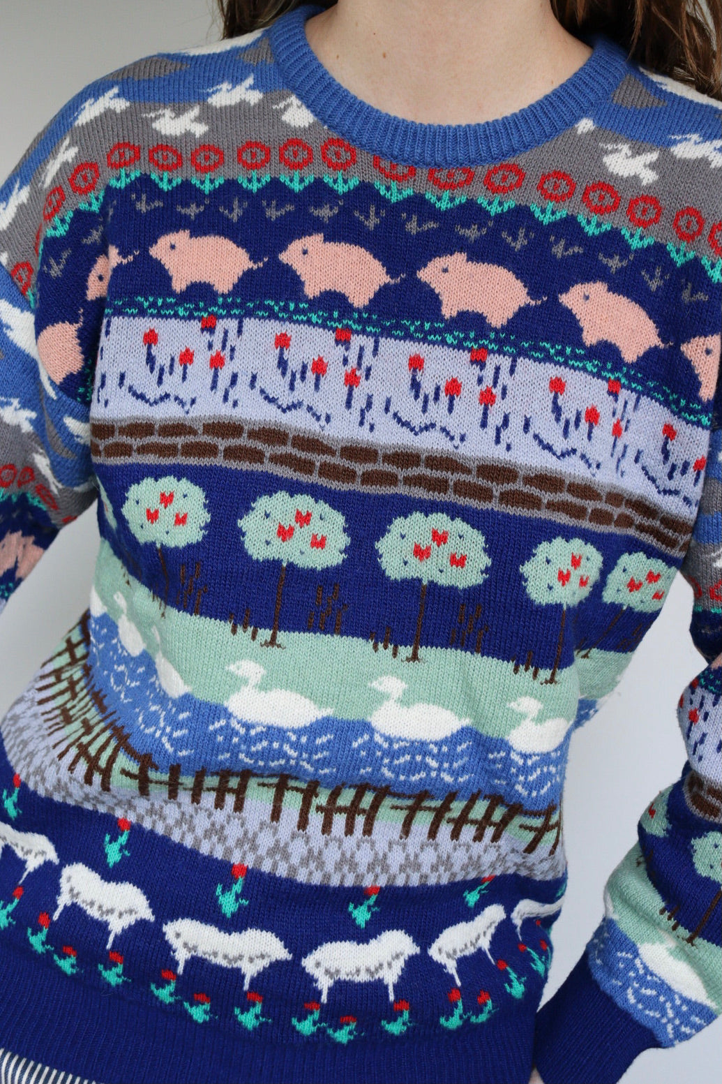 The Farm Yard - vintage sweater - S up to M/L