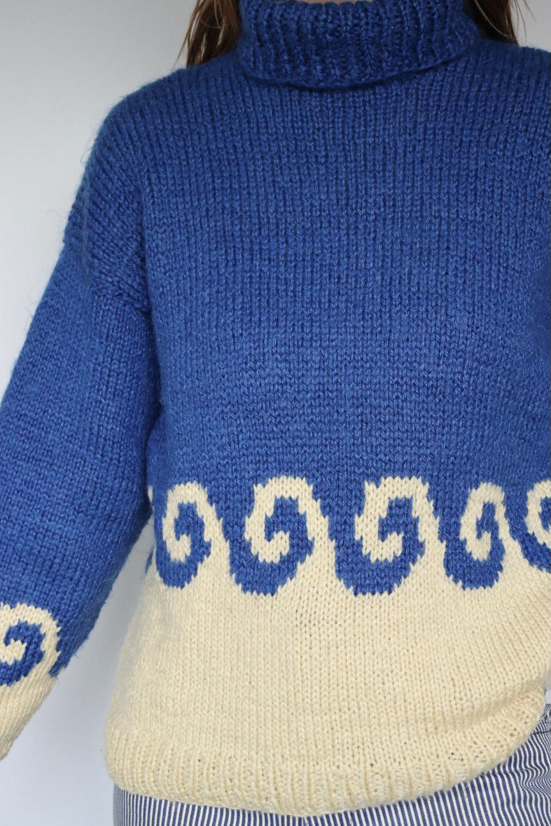 The Wool Waves - vintage knitted sweater - S up to M/L