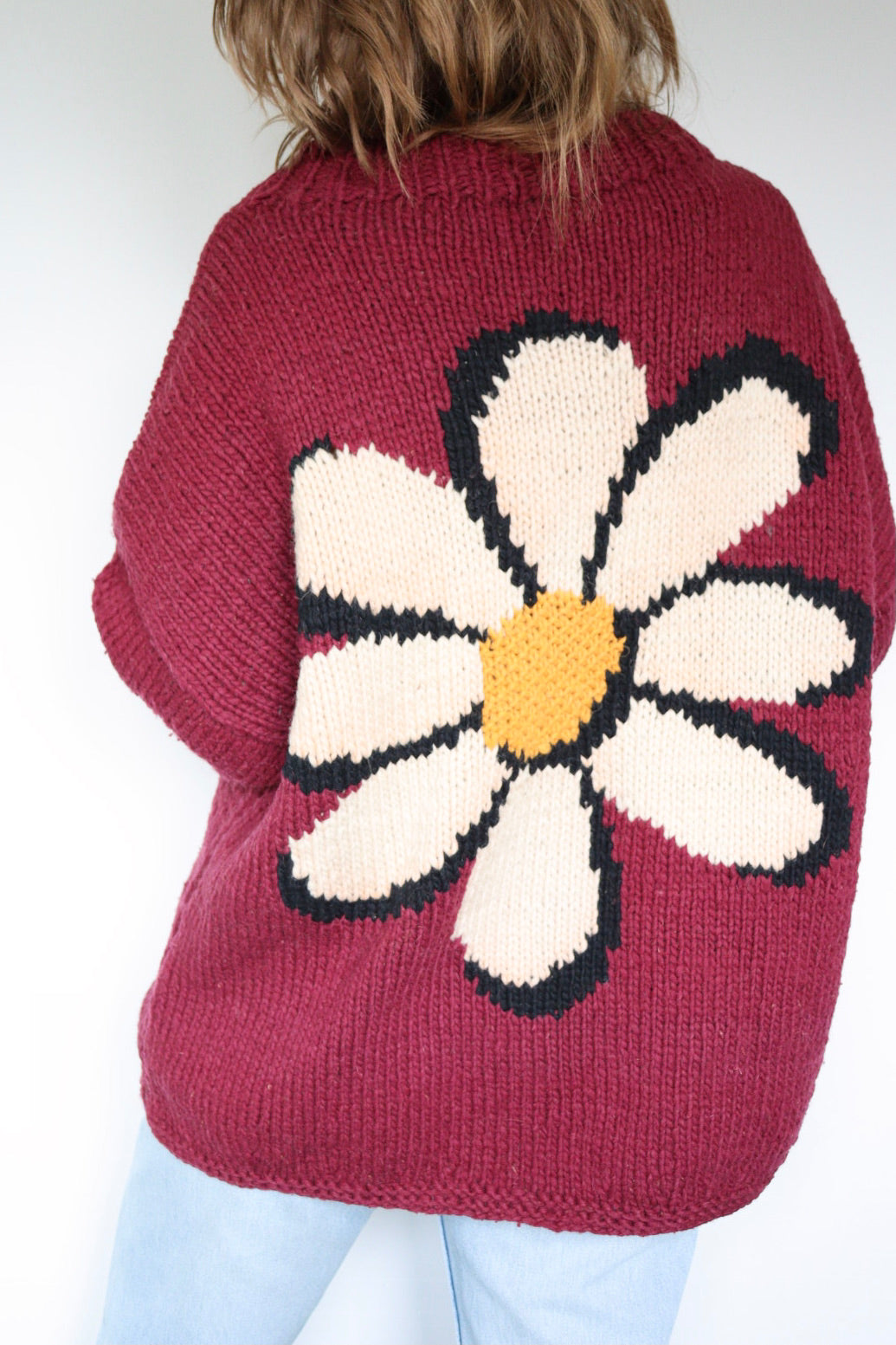 The Burgundy Daisy - vintage knitted sweater - M up to XXL