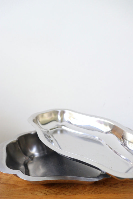 The Two Platters - RVS serving plates