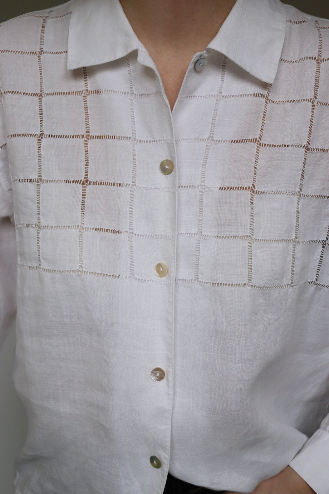The White Linen - vintage blouse - S up to M/L