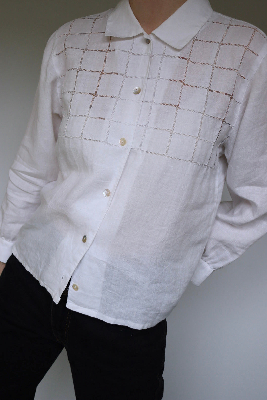The White Linen - vintage blouse - S up to M/L