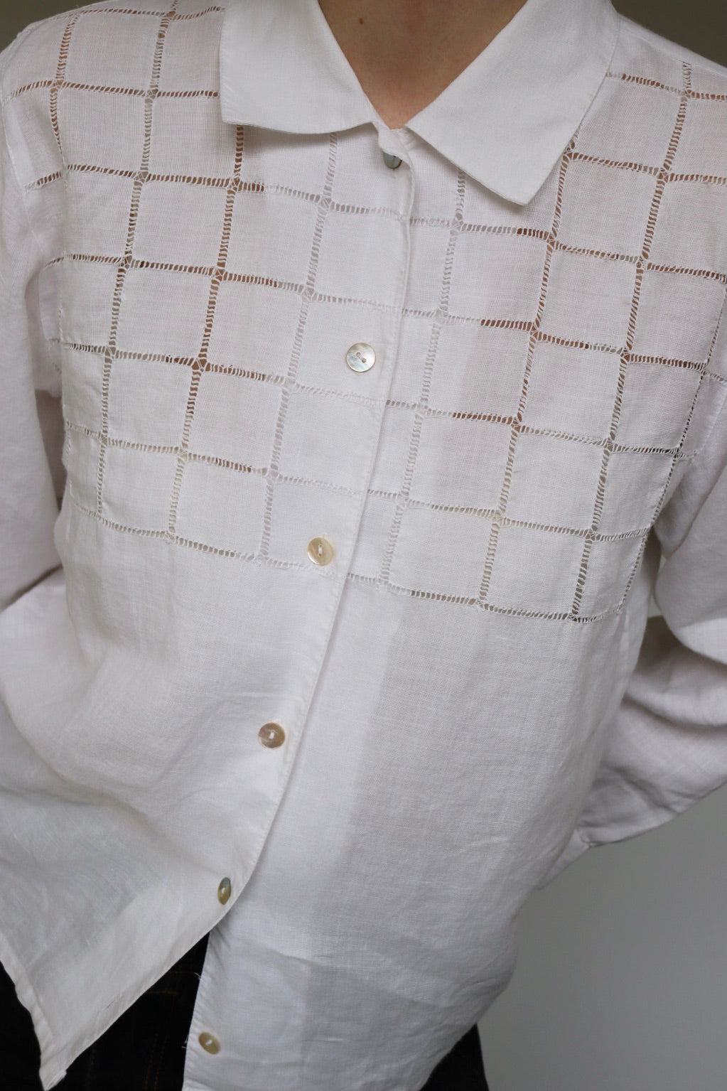 The White Linen - vintage blouse - S up to M/L