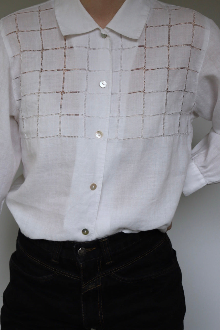 The White Linen - vintage blouse - S up to M/L
