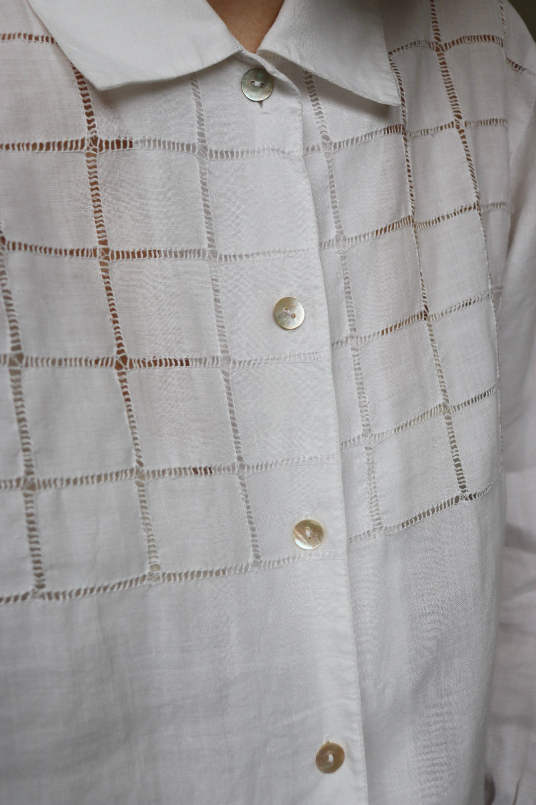 The White Linen - vintage blouse - S up to M/L