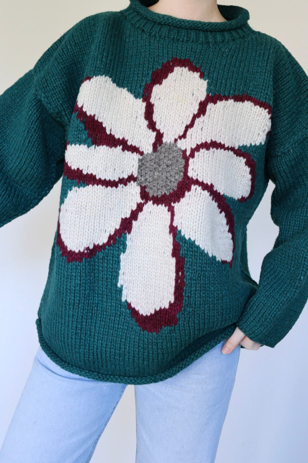 The Teal Daisy - vintage knitted sweater - S up to XXL