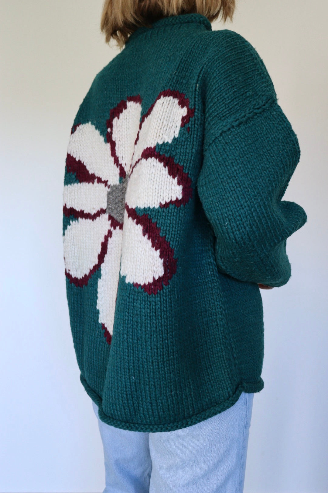 The Teal Daisy - vintage knitted sweater - S up to XXL
