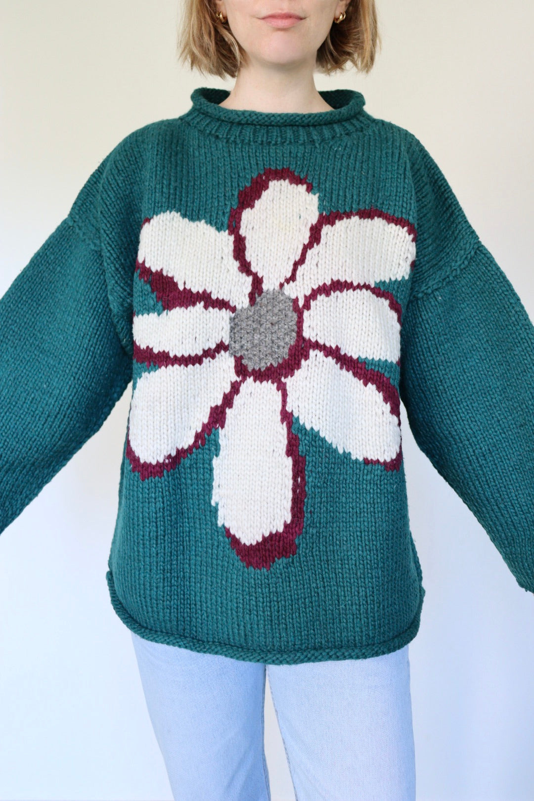 The Teal Daisy - vintage knitted sweater - S up to XXL