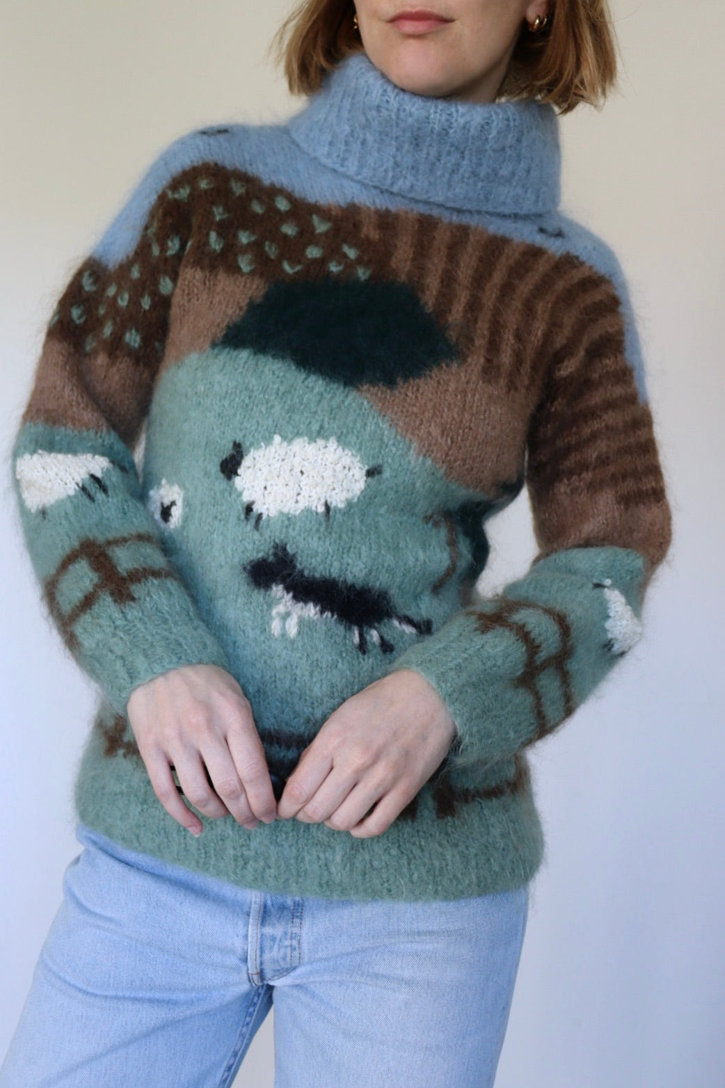 The Susie Sheeps - vintage mohair sweater - S up to M