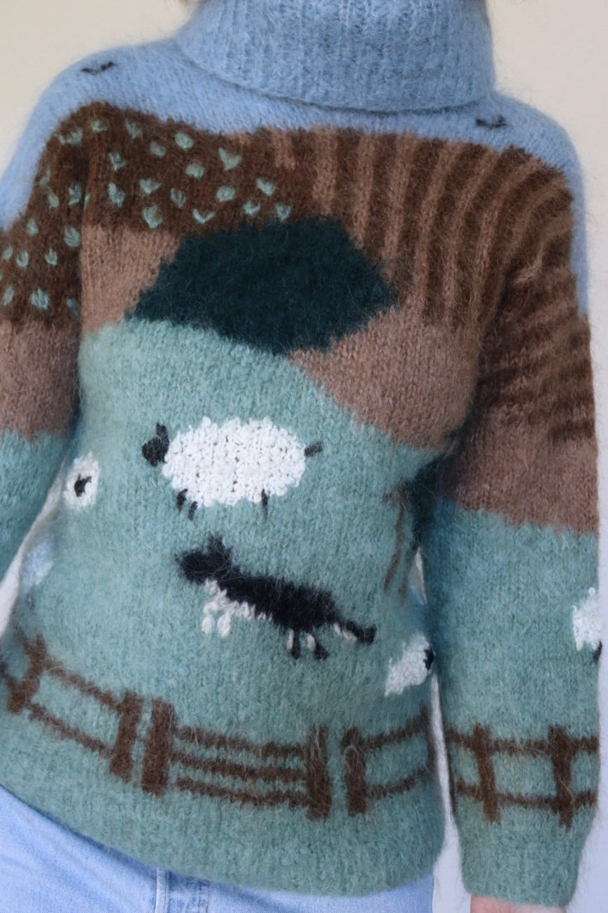 The Susie Sheeps - vintage mohair sweater - S up to M
