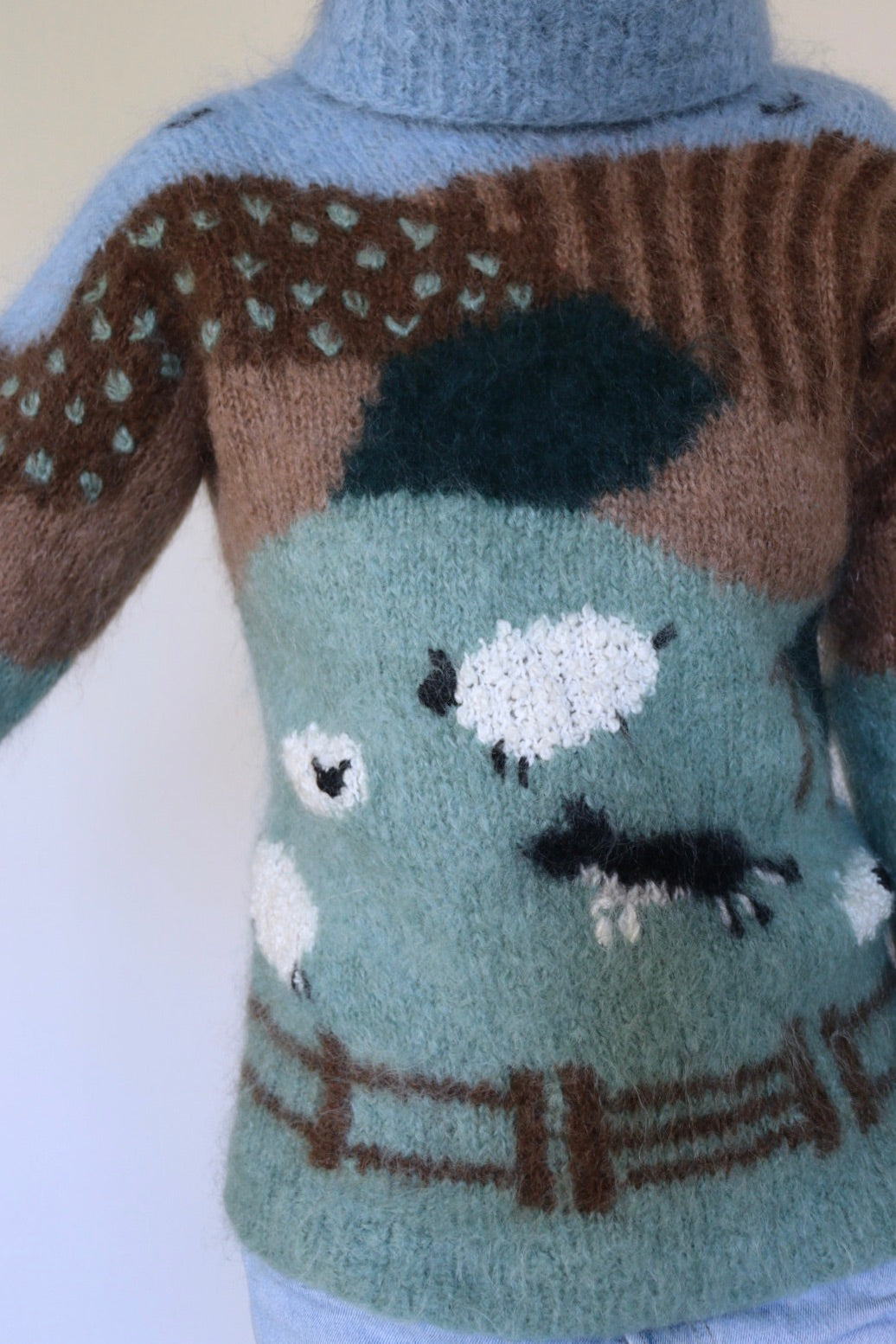 The Susie Sheeps - vintage mohair sweater - S up to M