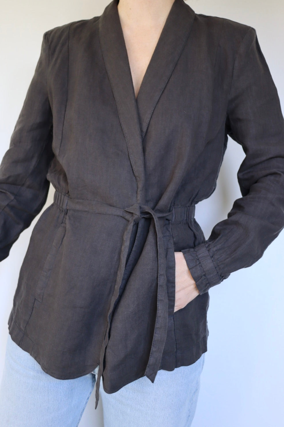 The Anthracite Blazer - vintage linen blazer / jacket - S up to M