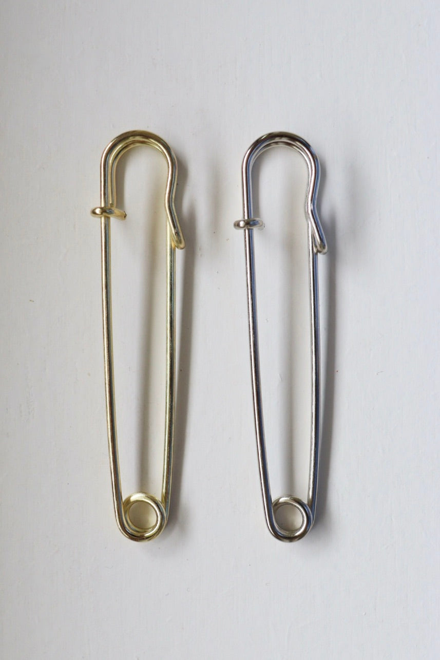 The Pin - metal pin to style your vintage items