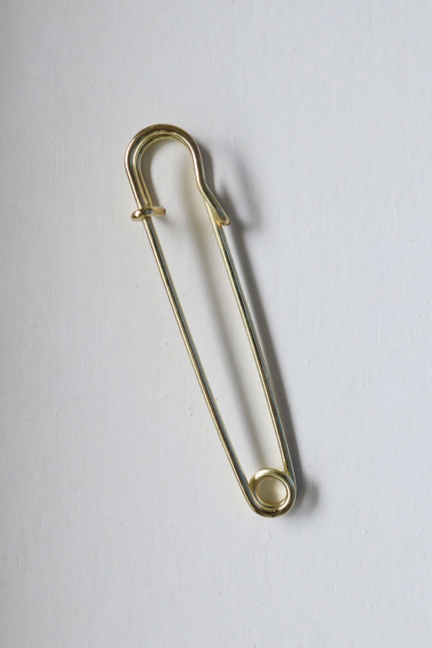 The Pin - metal pin to style your vintage items