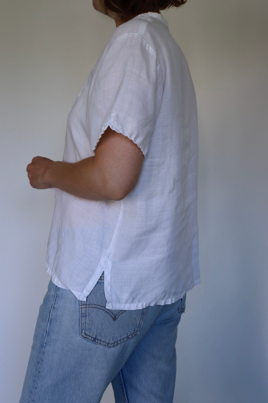 The Embroidered Blouse - vintage linen blouse - S up to L