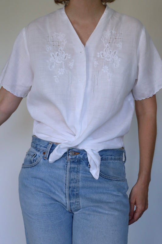 The Embroidered Blouse - vintage linen blouse - S up to L