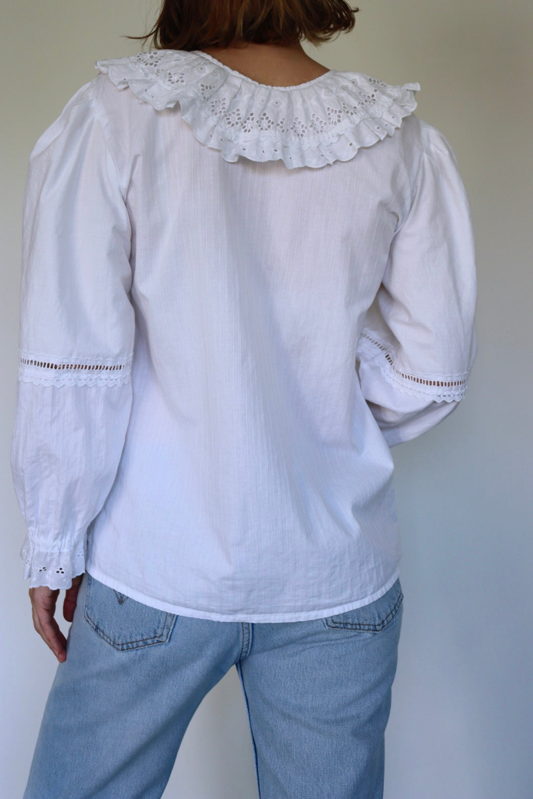 The Victorian Ruffle - vintage white cotton blouse - S up to M/L