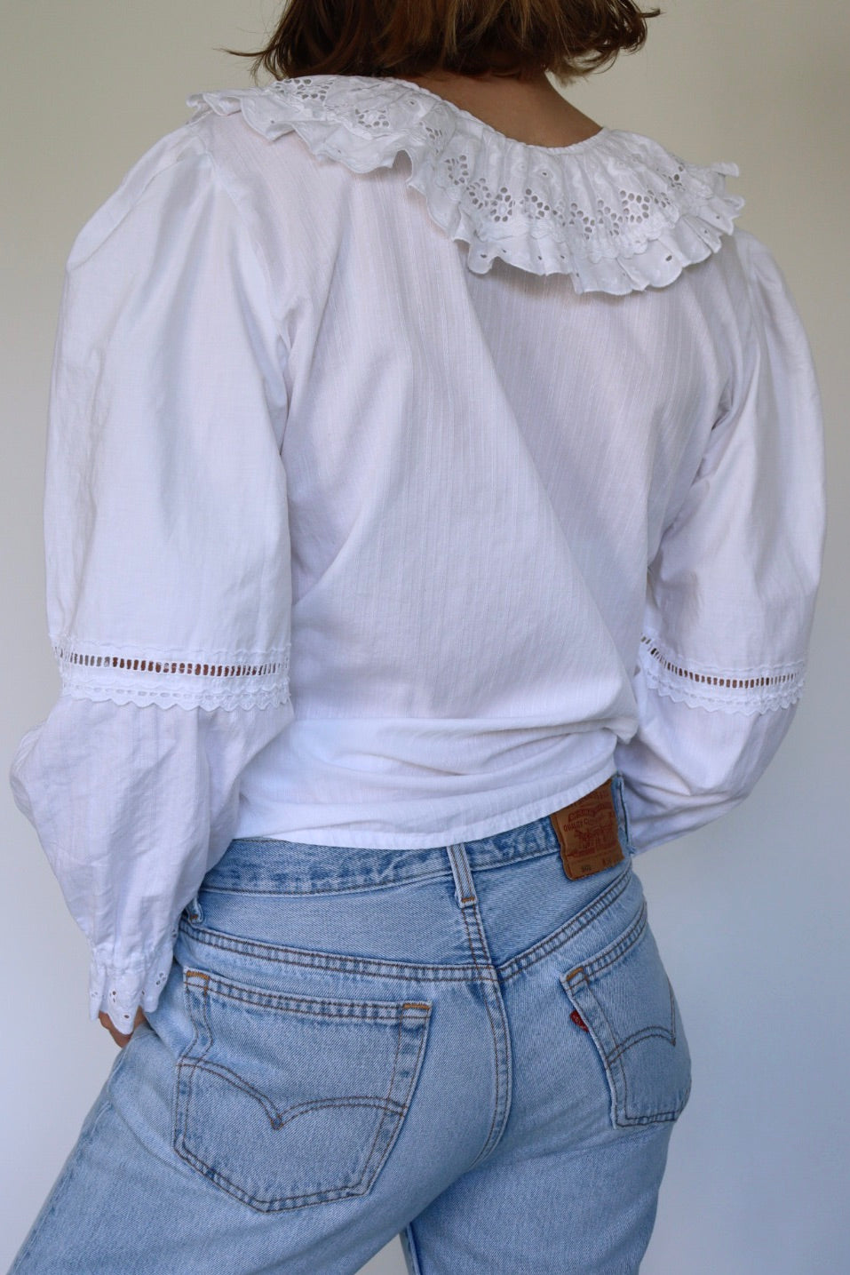 The Victorian Ruffle - vintage white cotton blouse - S up to M/L