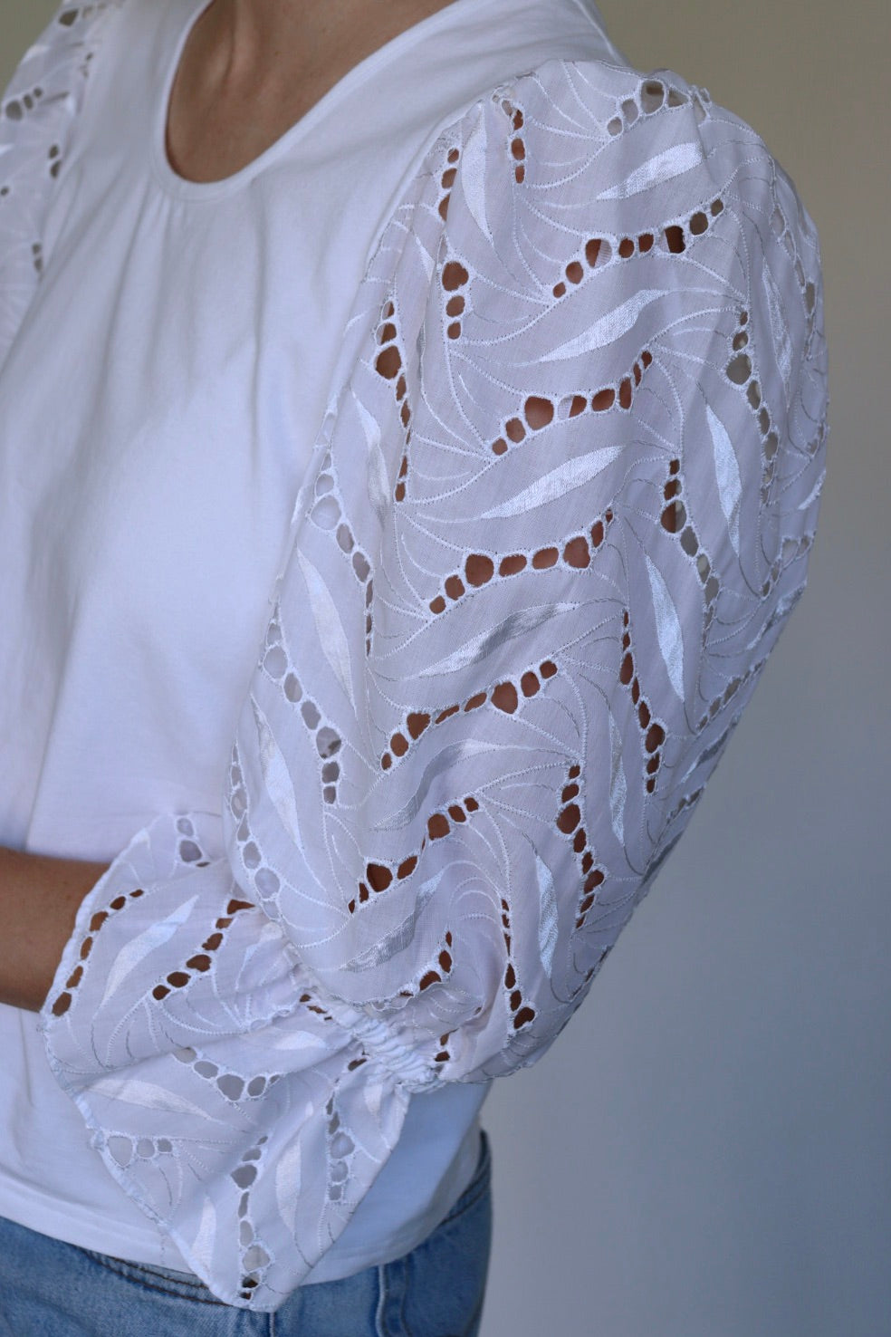The Bold Sleeve - vintage white cotton blouse / top - S up to M/L