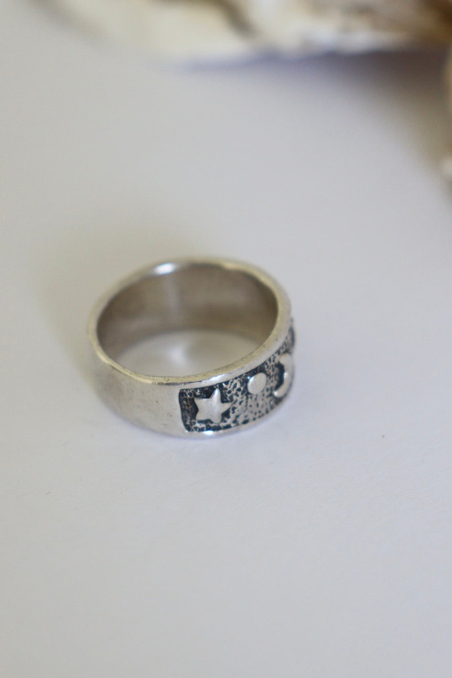 The Moon & Stars - vintage silver ring