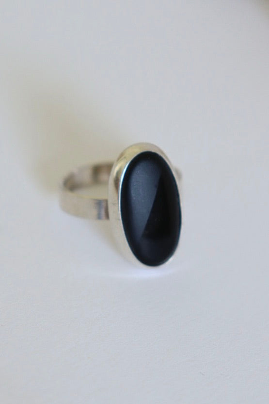 The Diagonal Onyx - vintage silver ring