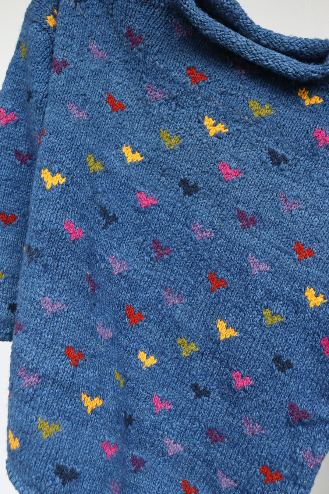 The Blue Hearts - vintage hand-knitted sweater - S up to L