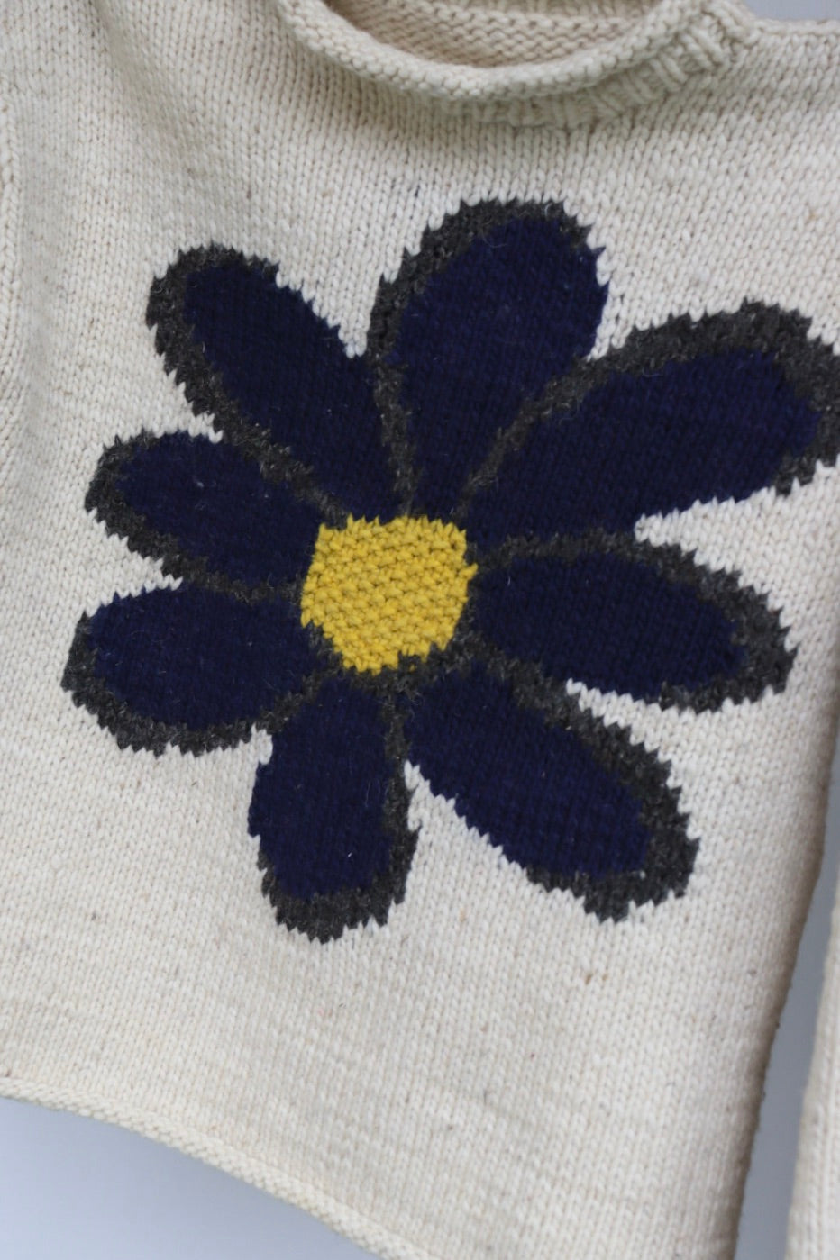 The Daisy Knit - vintage knitted sweater - S up to L