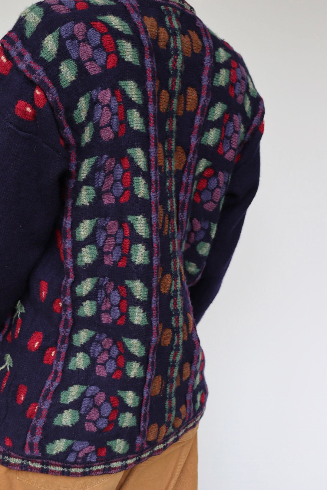 The Tulchan Autumn - vintage knitted cardigan - S up to M/L