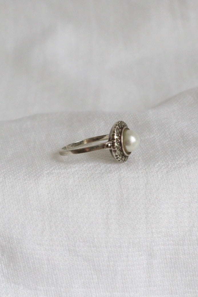 The Pearl with Diamonds - vintage silver ring