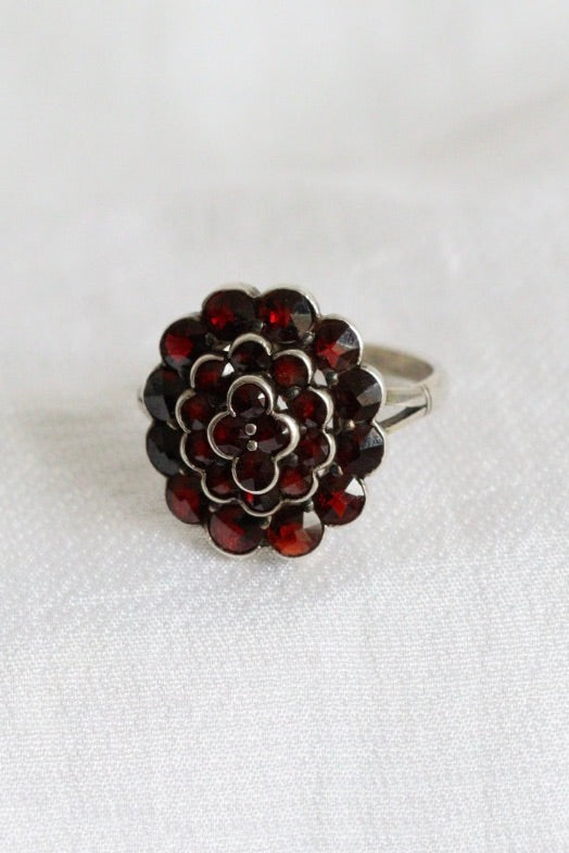 The Red Garnets - vintage silver ring